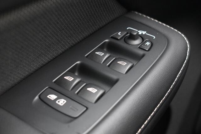 Volvo V60 T8 AWD Polestar Engineered | 20" Polestar Velgen | 360º Camera | Harman/Kardon |