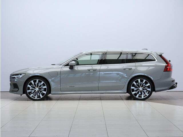 Volvo V60 T6 350PK Recharge AWD Core Bright / Trekhaak / Exterior Styling Pack / 20" / BLIS / Adaptive Cruise / Stoel + Stuurwielverwarming / Keyless /