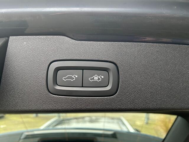 Volvo V60 2.0 T6 Recharge AWD Inscription - Lounge Full Options