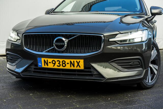 Volvo V60 2.0 B3 Momentum Advantage Camera/ Stoel-stuurverwarming/ Carplay/ Dab/ Cruise control/ Navigatie