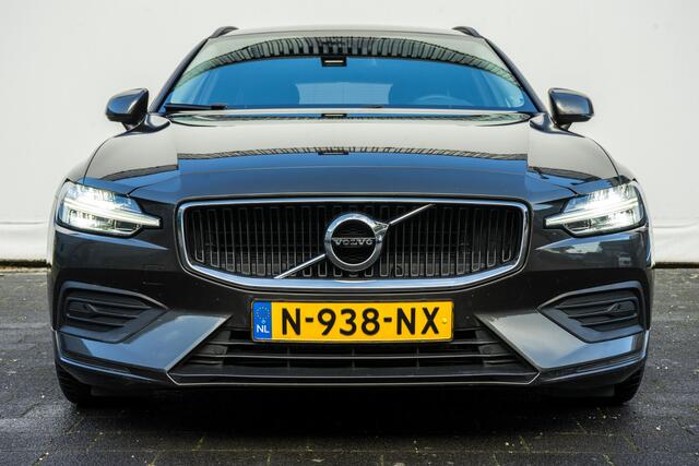 Volvo V60 2.0 B3 Momentum Advantage Camera/ Stoel-stuurverwarming/ Carplay/ Dab/ Cruise control/ Navigatie