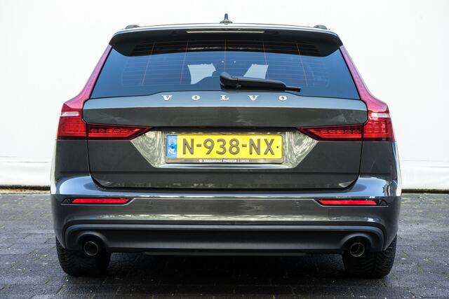 Volvo V60 2.0 B3 Momentum Advantage Camera/ Stoel-stuurverwarming/ Carplay/ Dab/ Cruise control/ Navigatie