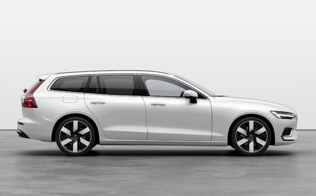 Volvo V60 2.0 T6 Plug-in hybrid AWD Essential Edition | Climate Pack | Moritz Leder | Driver assist Pack | 19 inch |