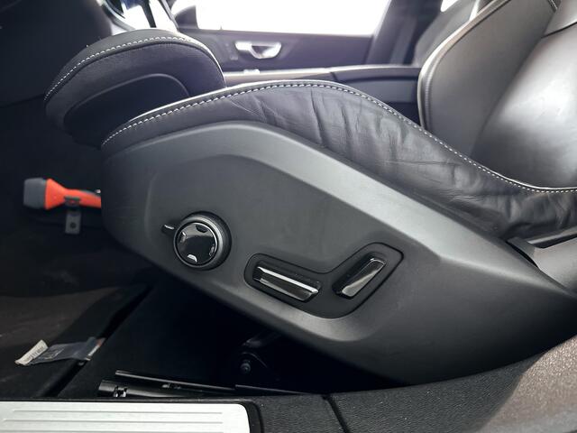 Volvo V60 T6 Recharge Aut. AWD Plus Dark | Panoramadak | 360 camera | Harman Kardon | Trekhaak