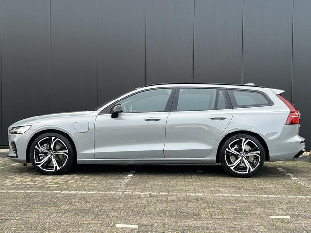 Volvo V60 2.0 T6 Plug-in hybrid AWD Ultra Dark 19 inch 360 camera schuifdak harman kardon nappa leder intellisafe