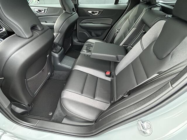 Volvo V60 2.0 T6 Plug-in hybrid AWD Ultra Dark 19 inch 360 camera schuifdak harman kardon nappa leder intellisafe