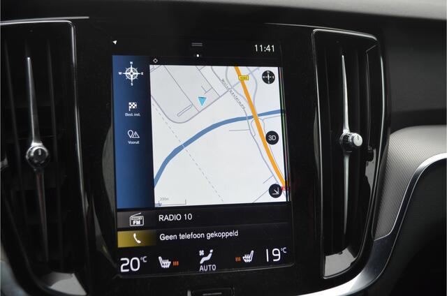 Volvo V60 2.0 T5 R-Design Trekhaak wegklap | Memory stoel | Pilot Assist | Stoelverwarming | Dodehoeksensor | Carplay | a.Camera