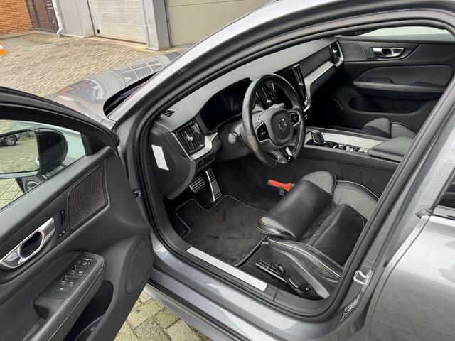Volvo V60 2.0 B3 R-Design