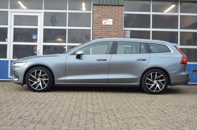 Volvo V60 2.0 T5 Momentum | AUT - PANODAK - NAVI