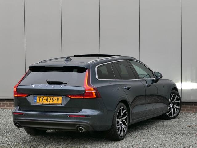Volvo V60 T5 Momentum 12mnd garantie / Panoramadak / Navi / Apple carplay & Android auto