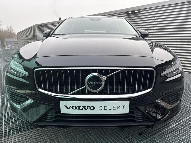 Volvo V60 2.0 T6 Plug-in hybrid AWD Essential Edition Hybrid, Automaat, Driver assist, Leder, Stoelverwarming, Stuurverwarming, Trekhaak semi elektrisch inklapbaar, BLIS, Pilot assist