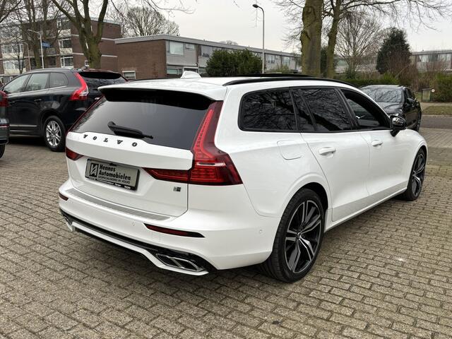 Volvo V60 T8 AWD R-Design Head-Up Pano Keyless 360 Harman Kardon