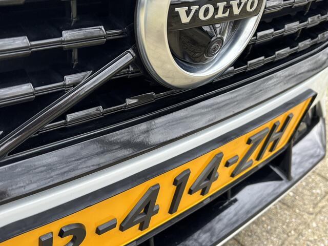 Volvo V60 T8 AWD R-Design Head-Up Pano Keyless 360 Harman Kardon