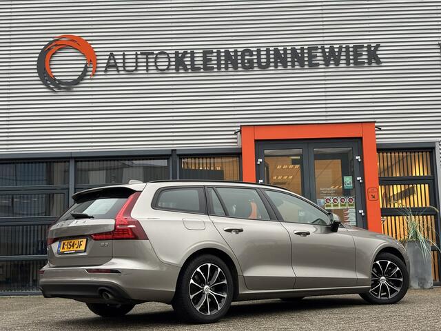 Volvo V60 2.0 B3 Momentum / NL Auto / Wegklapbare Trekhaak / Android Auto/ Apple Carplay /