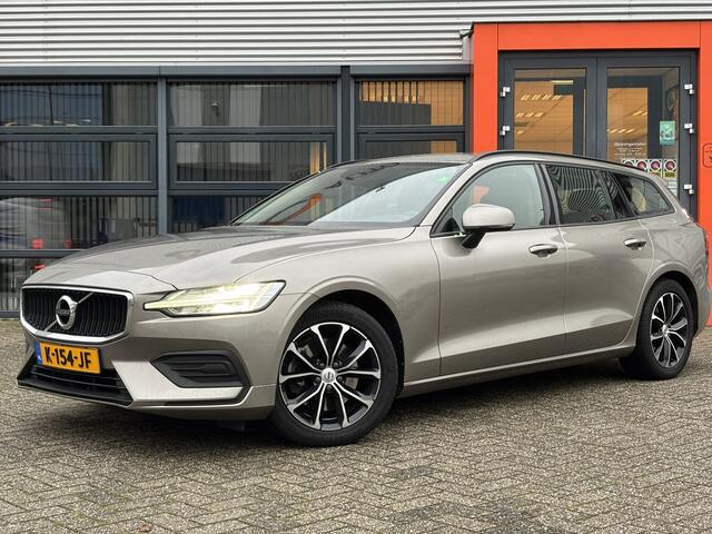 Volvo V60 2.0 B3 Momentum / NL Auto / Wegklapbare Trekhaak / Android Auto/ Apple Carplay /