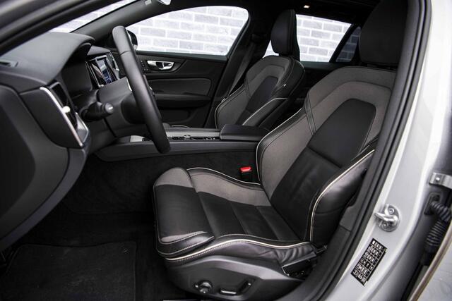 Volvo V60 2.0 B4 Plus Dark | Adaptive Cruise Control | Panoramadak | 19" | Camera | Apple Carplay | Memory Seats |