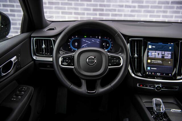 Volvo V60 2.0 B4 Plus Dark | Panorama dak | Adaptieve cruise control | Elektrisch verstelbare voorstoelen | Stoel/stuur verwarming |