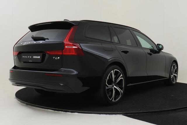 Volvo V60 T6 RECHARGE AWD ULTRA DARK -PANO.DAK|HARMAN/KARDON|360°CAM|ELEK.STOELEN|19"|HEAD-UP DISP.