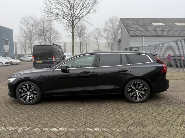 Volvo V60 2.0 T8 Twin Engine AWD Inscription Massage l Pano l 400PK