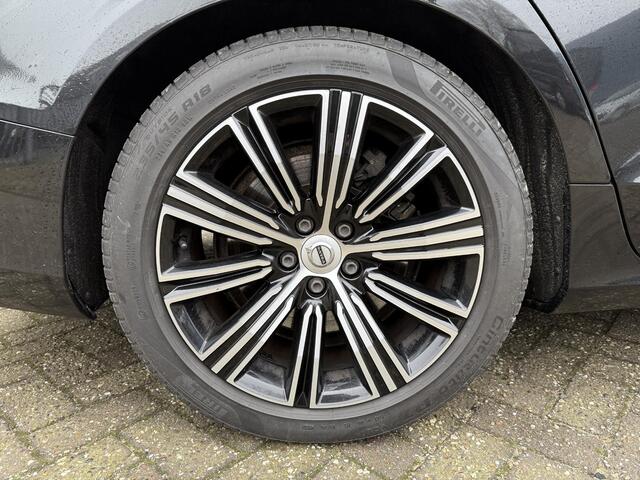 Volvo V60 2.0 T8 Twin Engine AWD Inscription Massage l Pano l 400PK