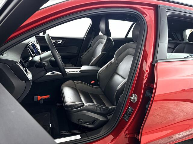 Volvo V60 B3 Aut. Plus Dark | Harman Kardon | Trekhaak | 360º camera