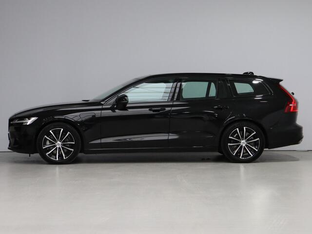 Volvo V60 2.0 T6 Plug-in hybrid AWD Plus Dark / Trekhaak / Pano. dak / 360 camera / Harman Kardon / Stoel+stuur+achterbank verwarmd / Leer /