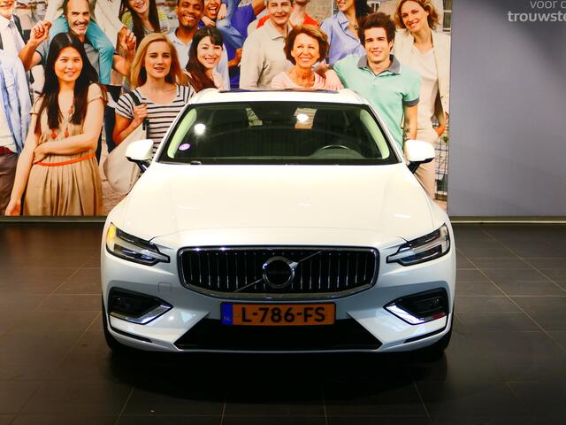 Volvo V60 2.0 B3 Inscription Trekhaak wegklapbaar, Leder, Schuif/kanteldak, Elektrische stoelen