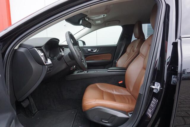 Volvo V60 2.0 B3 Momentum | Leder | ACC | Styling Kit | Camera | Origineel NL |