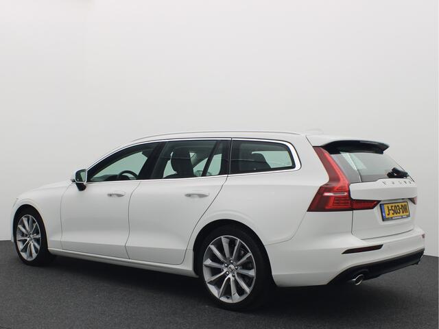 Volvo V60 2.0 T4 Momentum PANORAMADAK / FULL LED / CARPLAY / HARMAN-KARDON / CAMERA / DAB+ / NL-AUTO