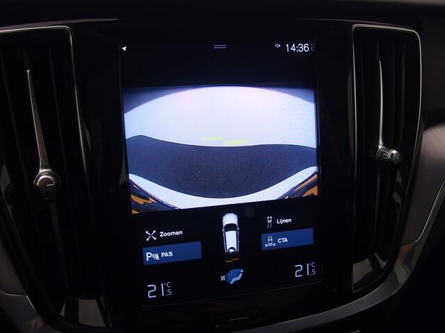 Volvo V60 2.0 T4 Momentum PANORAMADAK / FULL LED / CARPLAY / HARMAN-KARDON / CAMERA / DAB+ / NL-AUTO