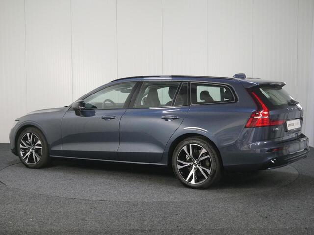 Volvo V60 B4 Automaat Plus Dark | Power Seats Met Geheugenfunctie | Adaptieve Cruise Control Met Pilot Assist | Verwarmbare Voorstoelen | Stuurwielverwarming | Verwarmbare Achterbank | Keyless Entry | Elektrisch Bedienbare Achterklep Met Sensorbediening | Trekhaak