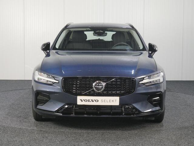 Volvo V60 B4 Automaat Plus Dark | Power Seats Met Geheugenfunctie | Adaptieve Cruise Control Met Pilot Assist | Verwarmbare Voorstoelen | Stuurwielverwarming | Verwarmbare Achterbank | Keyless Entry | Elektrisch Bedienbare Achterklep Met Sensorbediening | Trekhaak