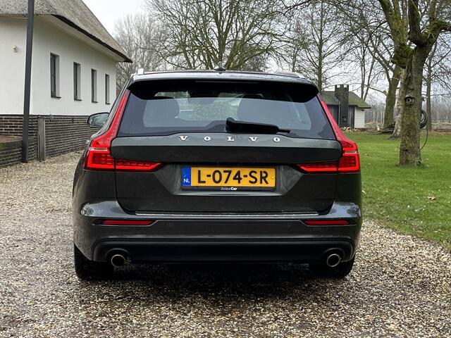 Volvo V60 B3 Momentum Business, Camera, Leer, Trekhaak