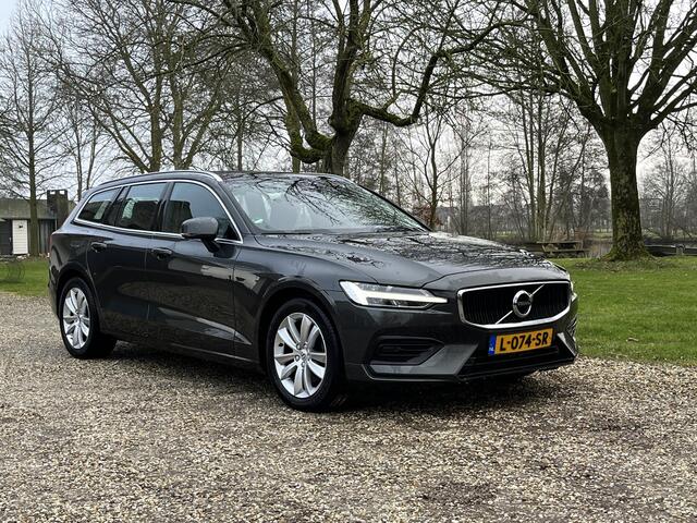 Volvo V60 B3 Momentum Business, Camera, Leer, Trekhaak