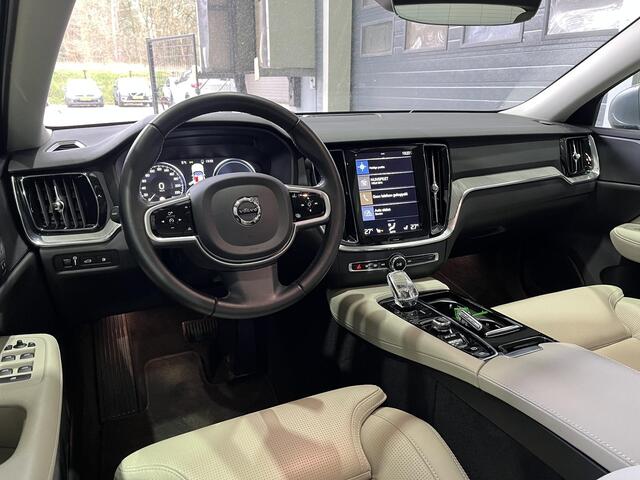 Volvo V60 T8 Twin Engine Inscription | Panoramadak | 360° Camera | ACC | Massage+Ventilatie | BLIS | Stoelverwarming