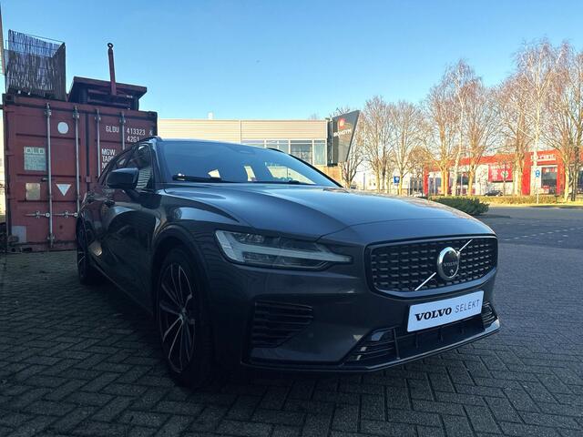Volvo V60 2.0 T6 Plug-in hybrid AWD Plus Dark / 360° Camera / Audio by Harman Kardon / Elektrisch glazen panorama-dak / Blis /