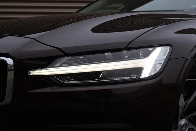 Volvo V60 T5 Momentum | Trekhaak | Beige leder | Dealer onderhouden