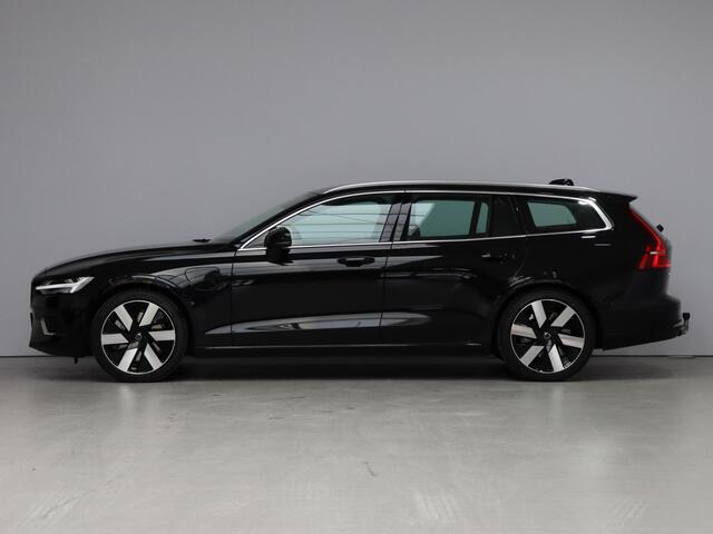 Volvo V60 T6 Plug-in hybrid AWD Essential Edition / Trekhaak / Stoel+stuur+achterbank verwarmd / Leder / BLIS /