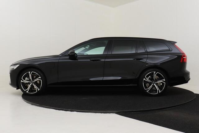 Volvo V60 T6 RECHARGE AWD ULTRA DARK -PANO.DAK|360°CAM|BOWERS&WILKINS|19"|HEAD-UP DISP.