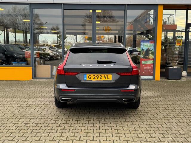 Volvo V60 Cross Country 2.0 T5 AWD Pro - Panoramadak - leer - camera