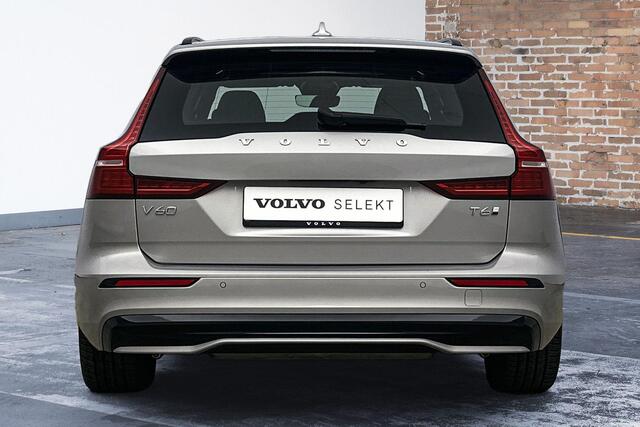 Volvo V60 T6 Automaat Plug-in hybrid AWD Plus Dark Volvo V60 T6 Automaat Plug-in hybrid AWD Plus Dark