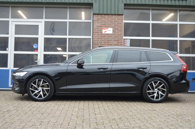 Volvo V60 2.0 T5 Momentum | AUT - PANODAK - NAVI
