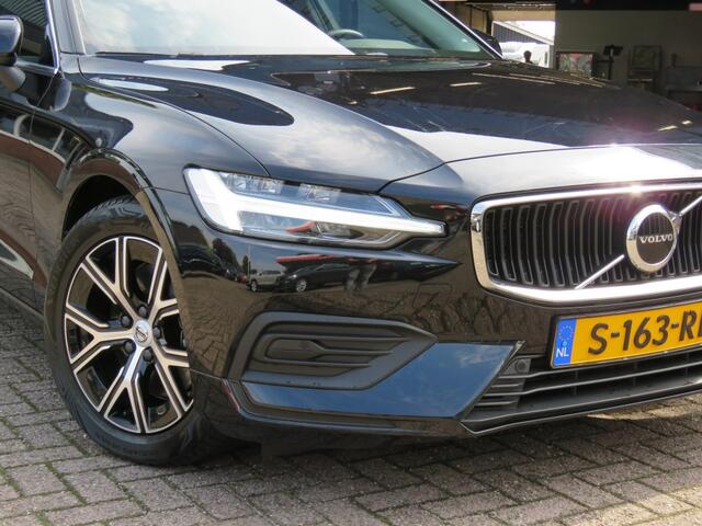 Volvo V60 2.0 B3 163pk Aut. Core / Camera / Stoel-stuurverw. / Elec.klep /