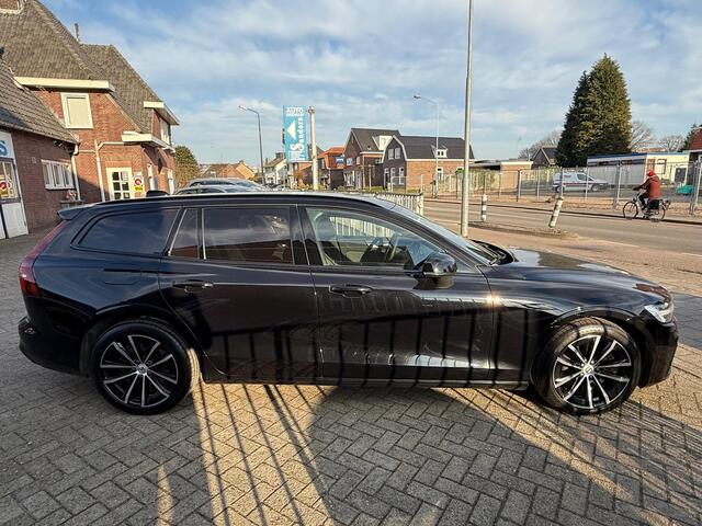 Volvo V60 2.0 T6 350 pk Recharge AWD Plus Dark Long Range
