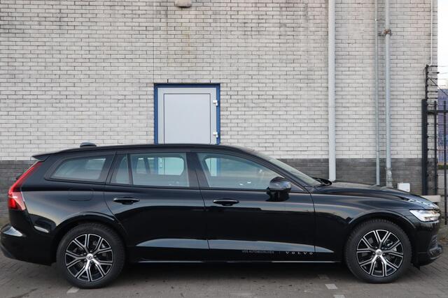 Volvo V60 2.0 B3 Essential Edition | verwarmde voor- en achterstoelen | Stuurverwarming | Pilot Assist