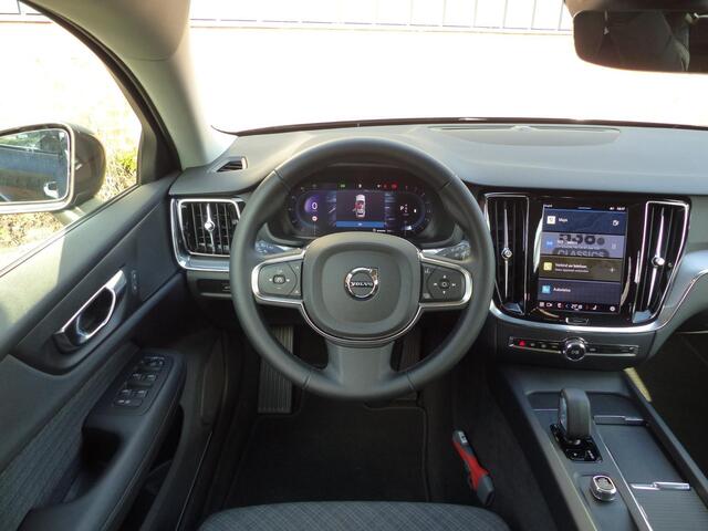 Volvo V60 B3 Essential Edition Volvo V60 2.0 B3 Essential Edition