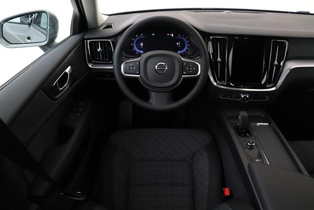 Volvo V60 B3 (M-HYBRID) ESSENTIAL EDITION -CLIMATE|CRUISE|CAMERA|CARPLAY