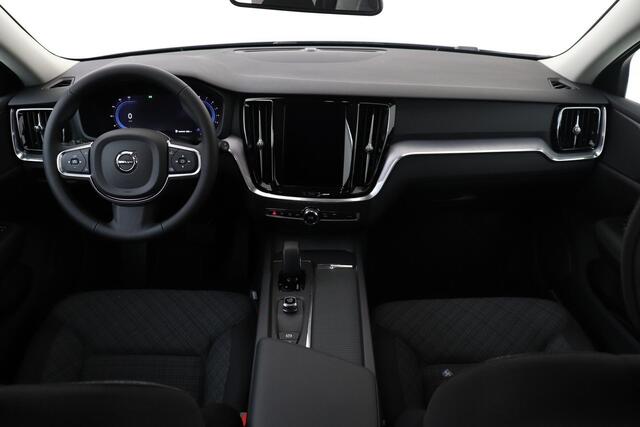 Volvo V60 B3 (M-HYBRID) ESSENTIAL EDITION -CLIMATE|CRUISE|CAMERA|CARPLAY