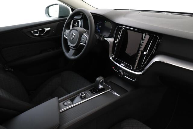 Volvo V60 B3 (M-HYBRID) ESSENTIAL EDITION -CLIMATE|CRUISE|CAMERA|CARPLAY