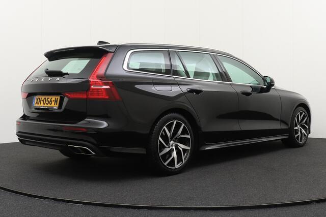 Volvo V60 2.0 T5 Business+ 251 PK Trekhaak Carplay Navi LMV 18' H-Leder